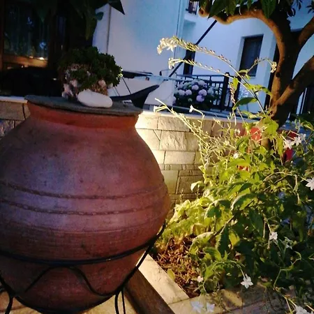 Charoula * Platanias (Thessaly)