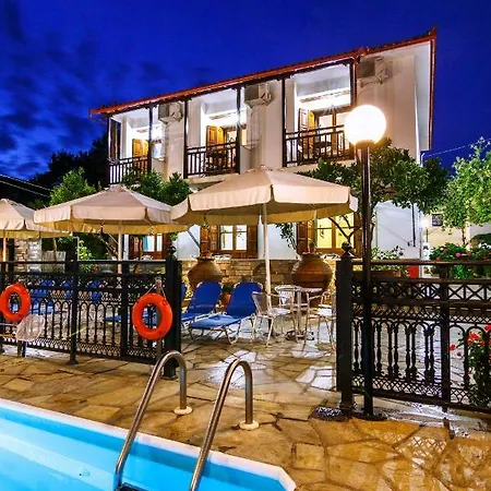 Charoula Apartament *