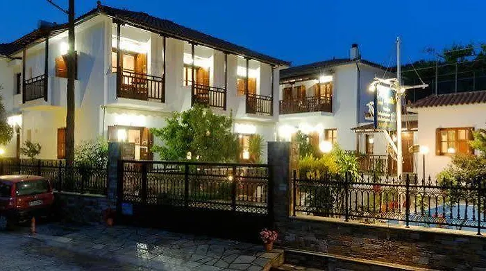 Charoula * Platanias (Thessaly)